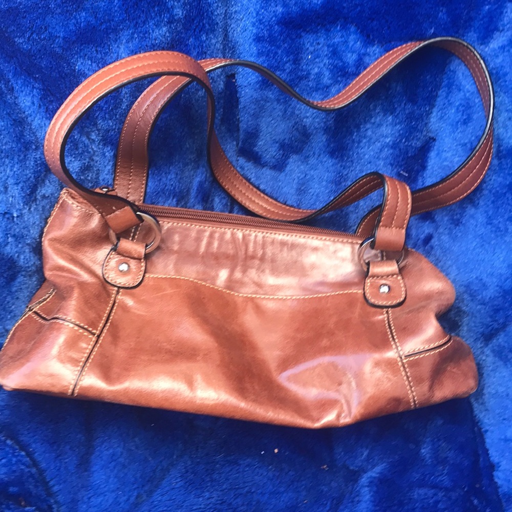 Barely Pre-Loved Giani Bernini bag